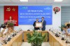 (VNU) GS.TS.NGND Nguyễn Quang Ngọc được trao tặng Huân chương Lao động hạng Nhất