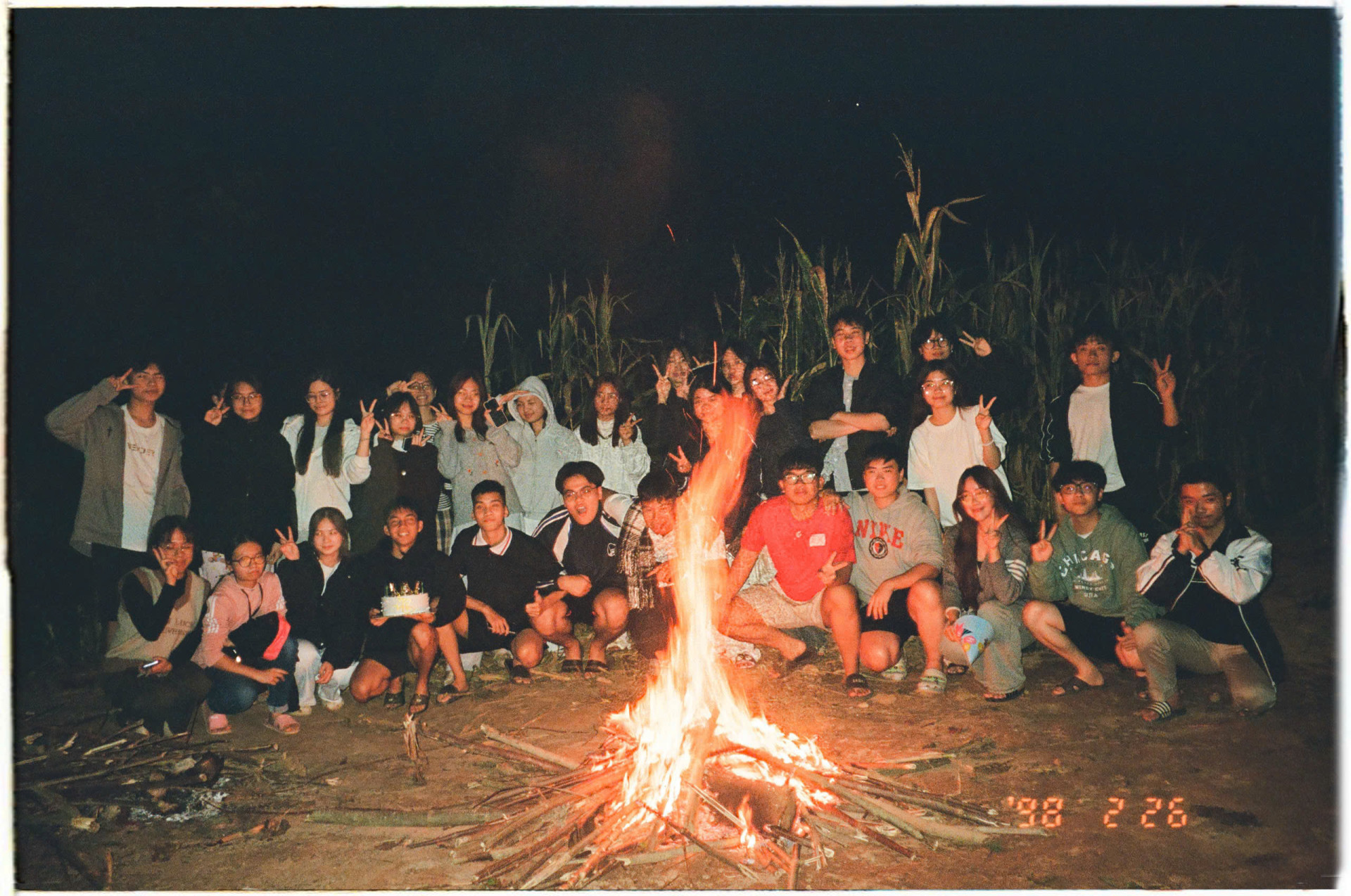 LẦN ĐẦU THỰC ĐỊA: 15 NGÀY THỰC TẬP KHẢO CỔ CỦA SINH VIÊN K70 LỊCH SỬ Ở NGÒI NHÙ (LÀO CAI)