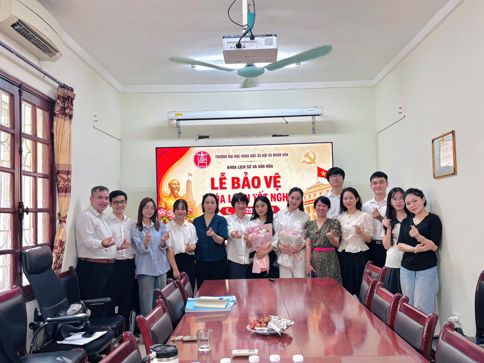[BẢO VỆ KHÓA LUẬN TỐT NGHIỆP - SINH VIÊN CHUYÊN NGÀNH LỊCH SỬ ĐẢNG CỘNG SẢN VIỆT NAM NĂM 2026]