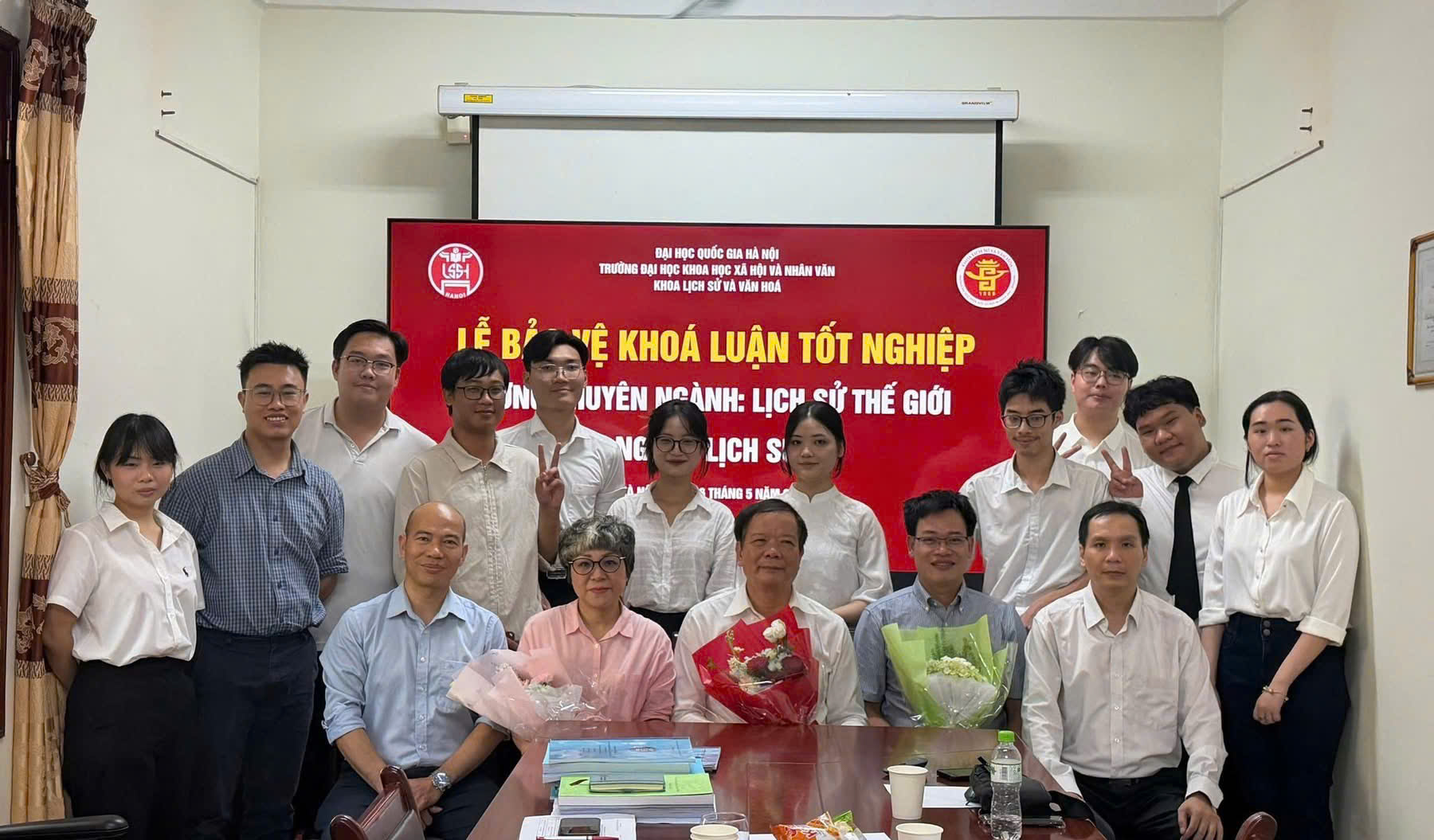 [BẢO VỆ KHÓA LUẬN TỐT NGHIỆP – SINH VIÊN HƯỚNG CHUYÊN NGÀNH LỊCH SỬ THẾ GIỚI NĂM HỌC 2025–2026]